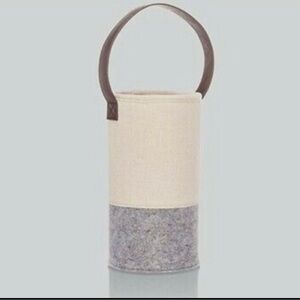 Thirty-One felt wine gift bag/tote grey/white